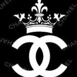 Meet your Posher, Holly